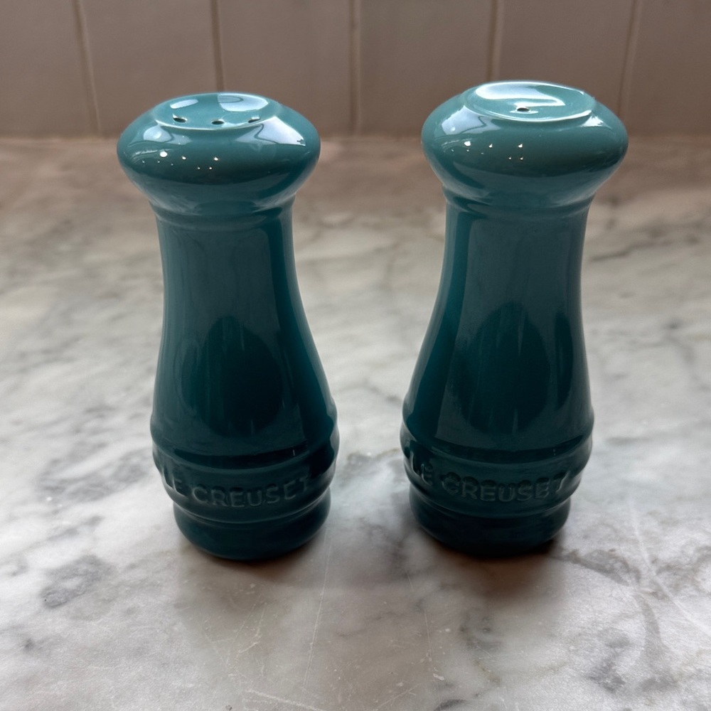 Le Creuset Caribbean Blue Salt and Pepper Set